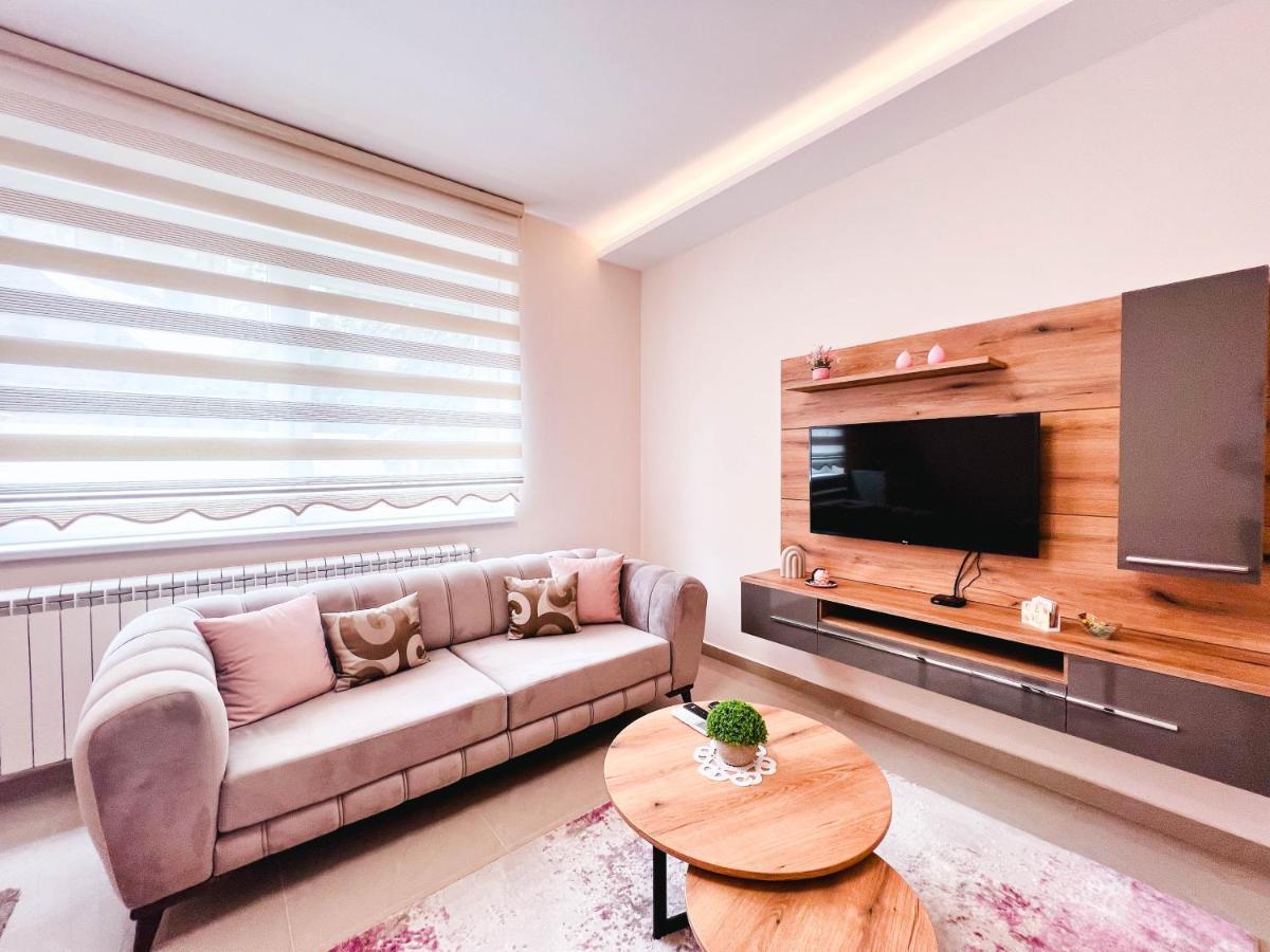 Old Town Luxury Suites Beograd Ngoại thất bức ảnh